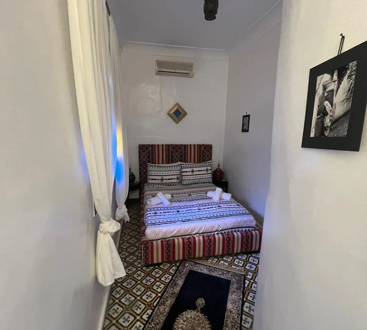 לינה וארוחת בוקר מרקש Riad La Perla Bianca מרוקו