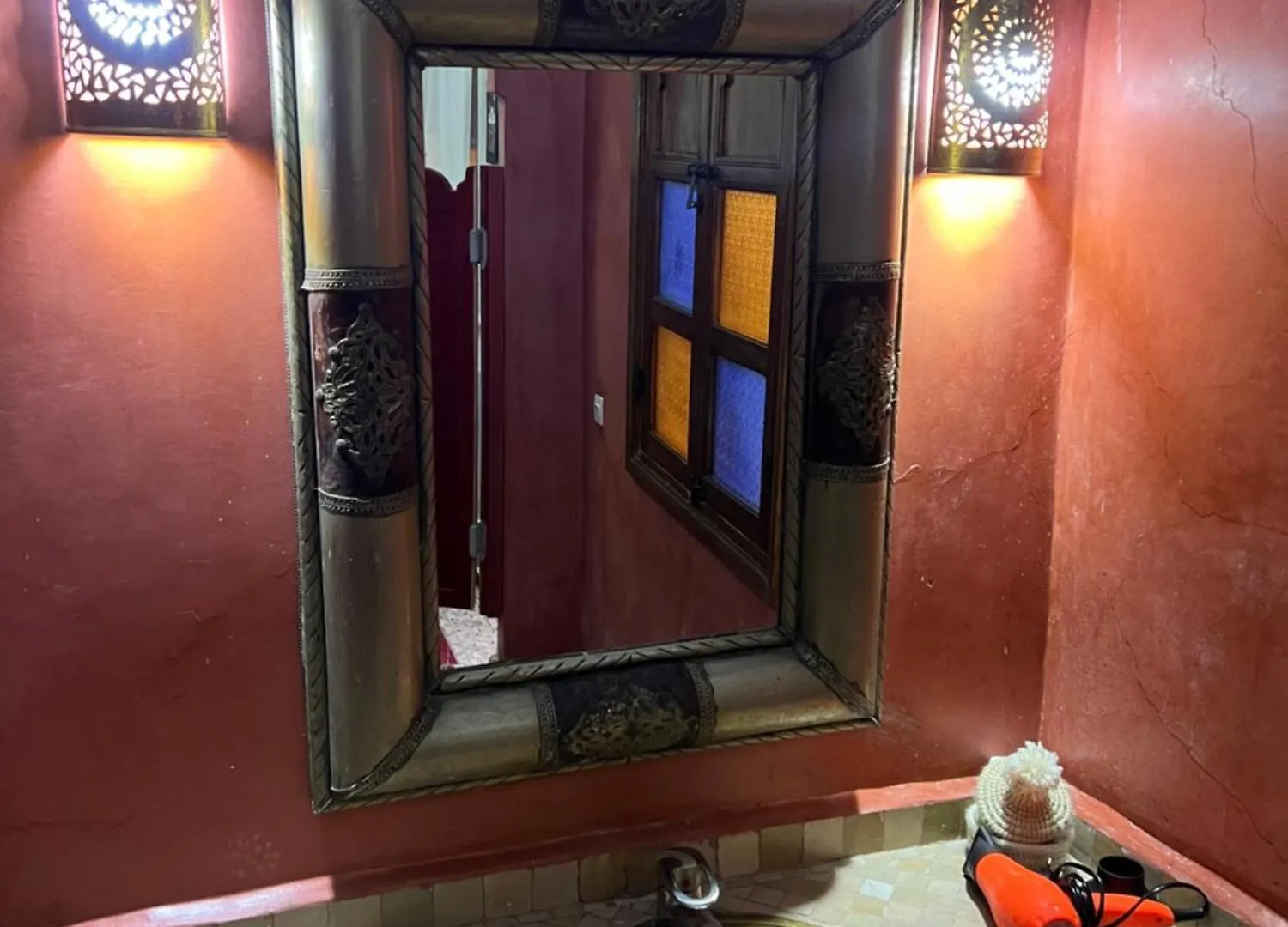 לינה וארוחת בוקר מרקש Riad La Perla Bianca
